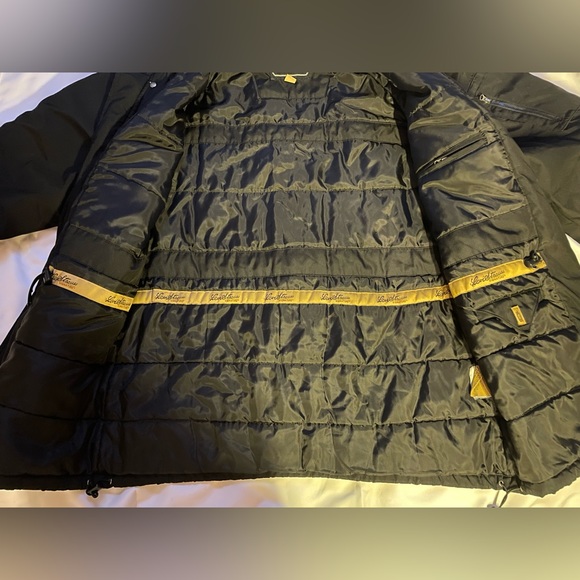 Levi Strauss & Co. Signature Winter Coat in a size Medium. - Picture 5 of 11